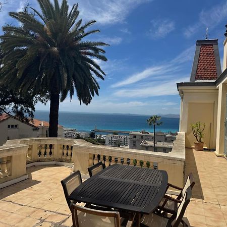 Magnifique appartement d'époque avec Vue Mer 4 personnes avec terrasse Le Port Niza Exterior foto