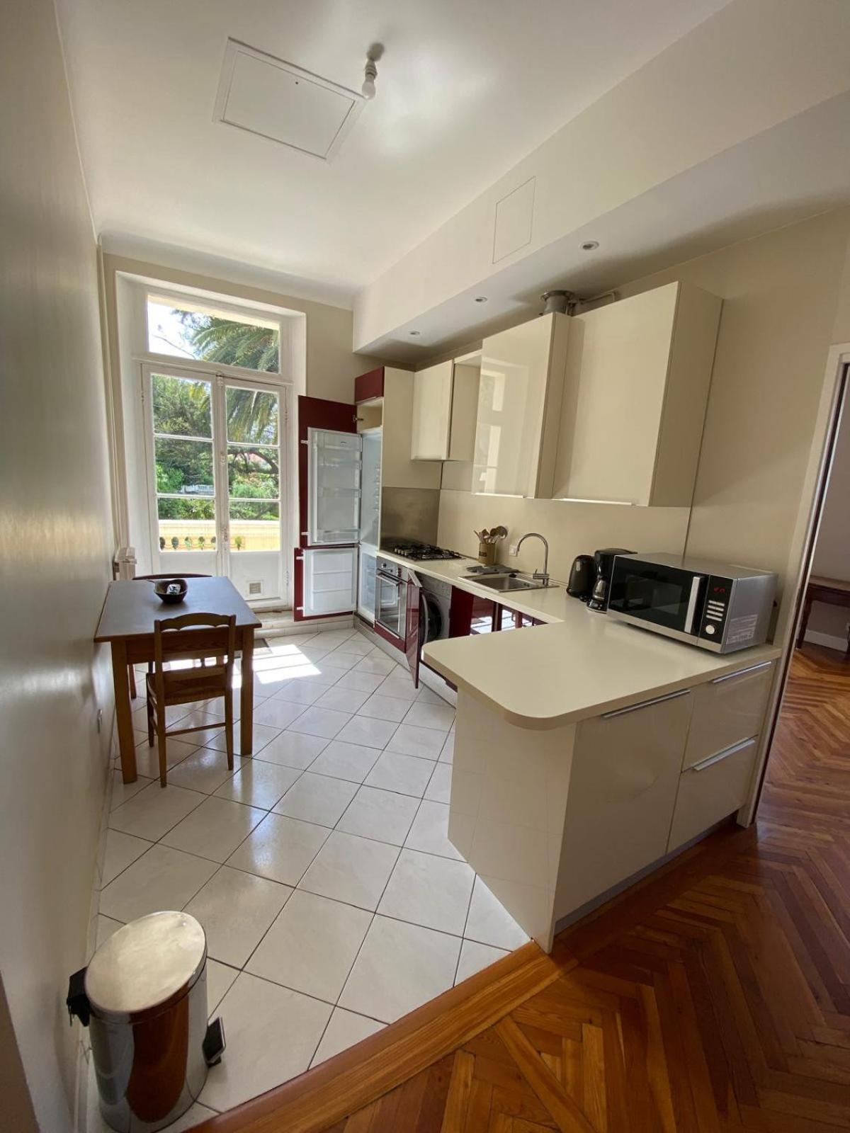 Magnifique appartement d'époque avec Vue Mer 4 personnes avec terrasse Le Port Niza Exterior foto