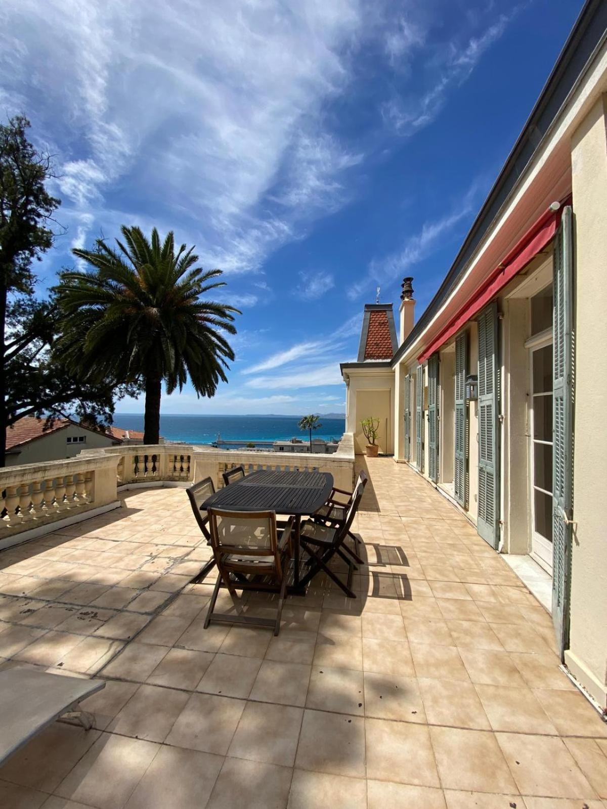 Magnifique appartement d'époque avec Vue Mer 4 personnes avec terrasse Le Port Niza Exterior foto