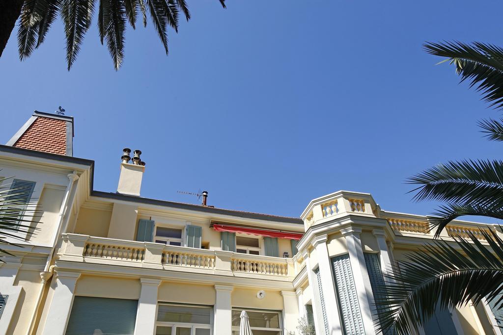 Magnifique appartement d'époque avec Vue Mer 4 personnes avec terrasse Le Port Niza Exterior foto