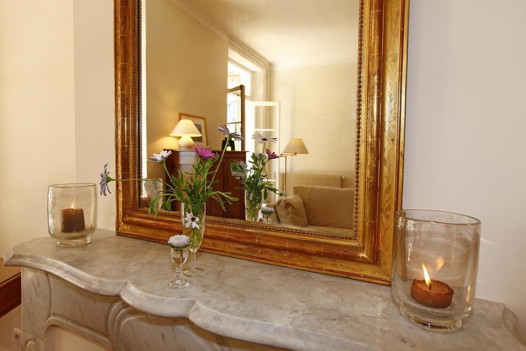 Magnifique appartement d'époque avec Vue Mer 4 personnes avec terrasse Le Port Niza Habitación foto